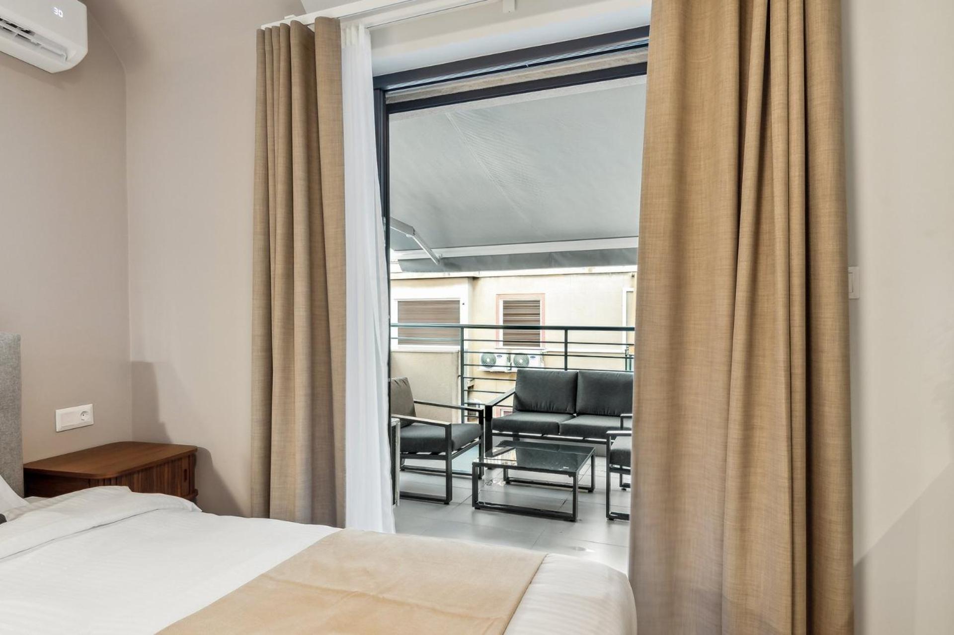 Limehome Athens Solonos City Center Dış mekan fotoğraf