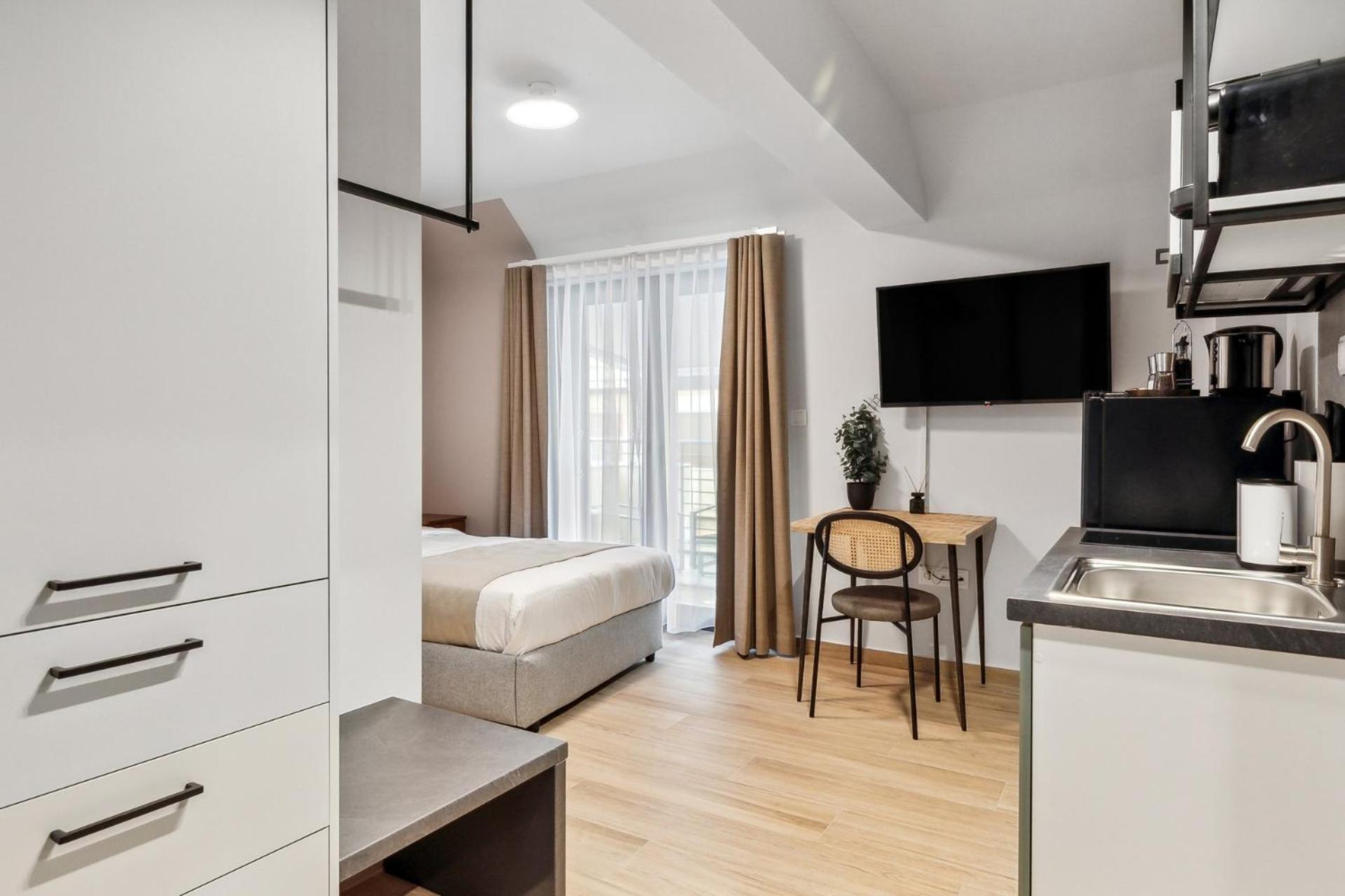 Limehome Athens Solonos City Center Oda fotoğraf