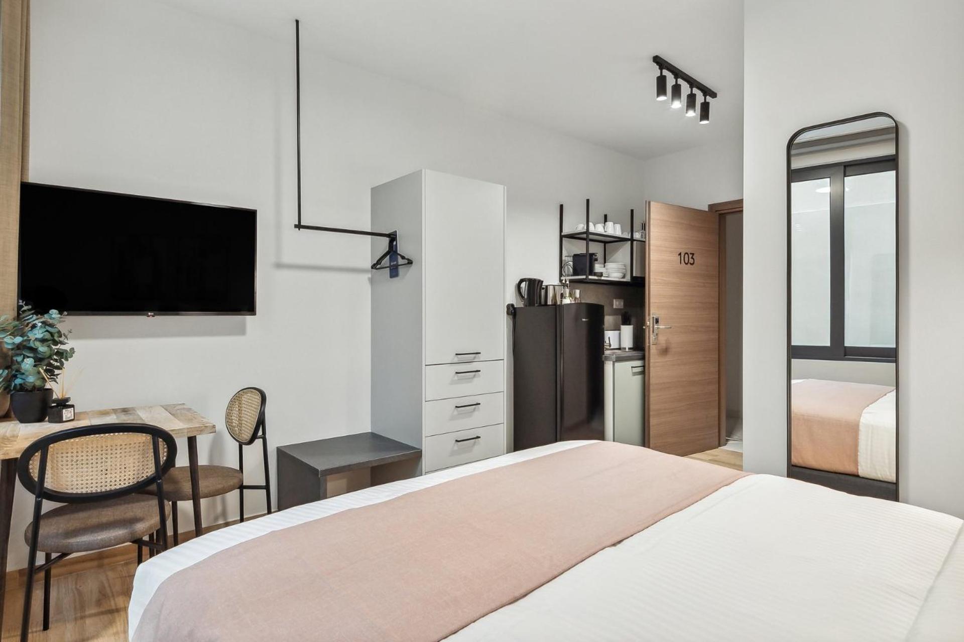 Limehome Athens Solonos City Center Oda fotoğraf