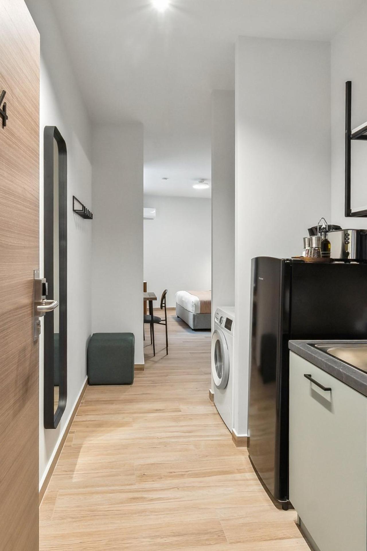 Limehome Athens Solonos City Center Oda fotoğraf