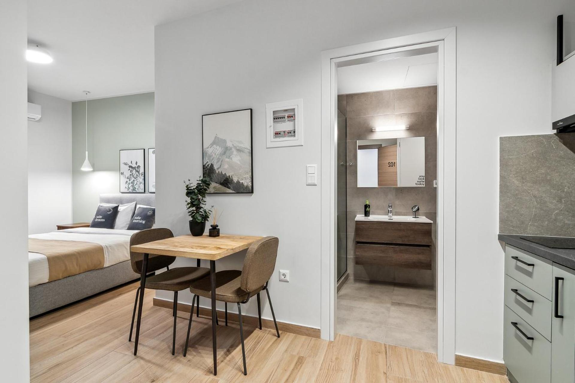 Limehome Athens Solonos City Center Oda fotoğraf